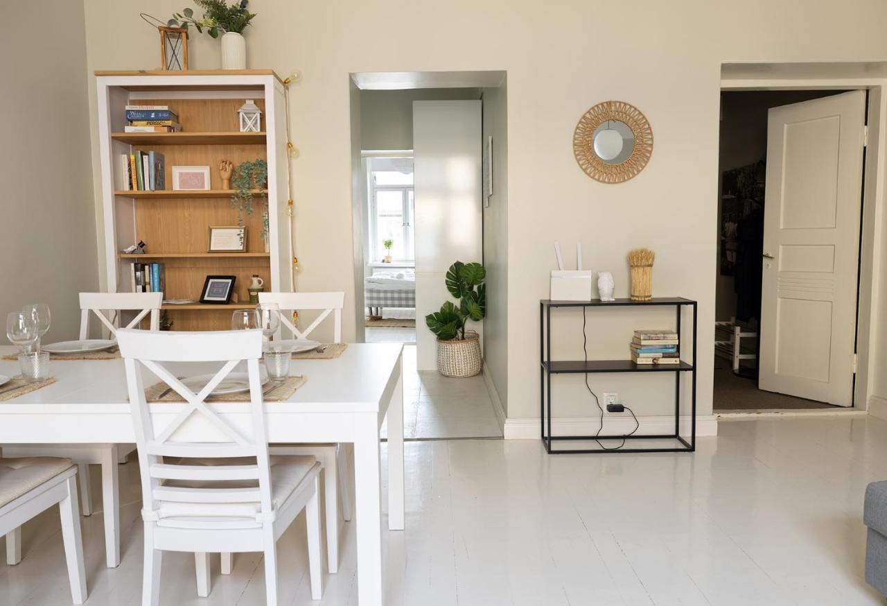 2Ndhomes Bright & Modern 1Br Home In Ullanlinna Helsinki Eksteriør billede
